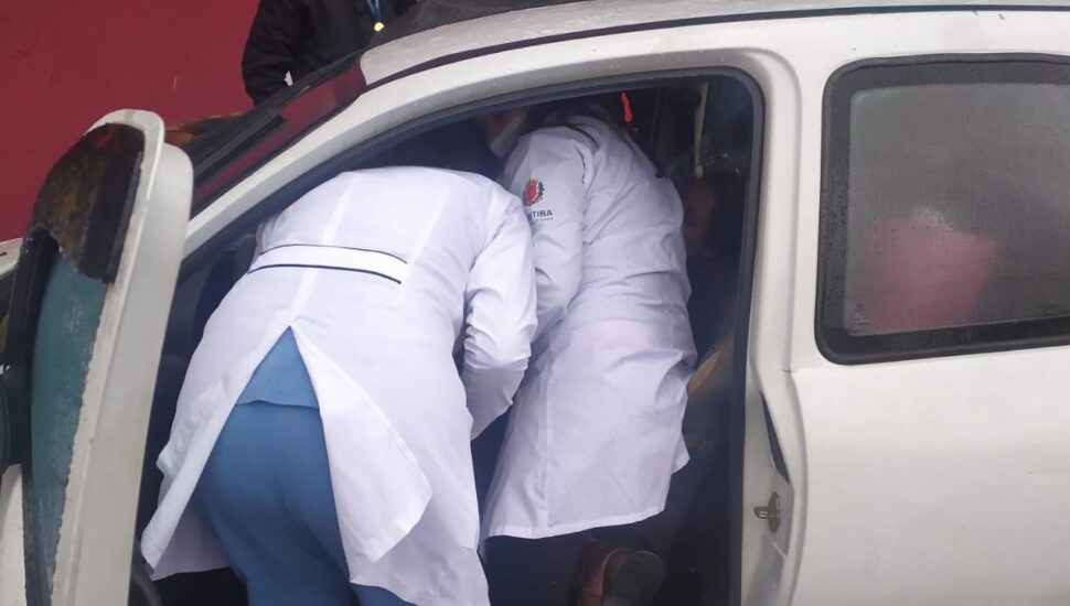 bebe nasce em carro bairro novobebe nasce em carro bairro novo