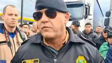 Imagem mostra o Coronel da PM, que afirmou ter prevaricado ao negociar com manifestantes em bloqueios ilegais.