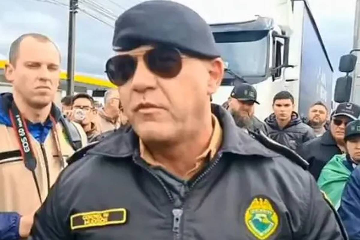 Imagem mostra o Coronel da PM, que afirmou ter prevaricado ao negociar com manifestantes em bloqueios ilegais.