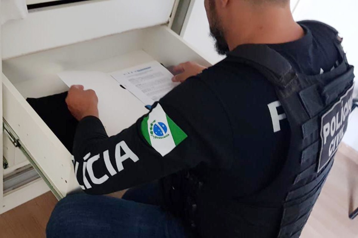 Policial civil em operação