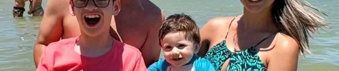 Imagem mostra a família do jovem Kauan Cordeiro