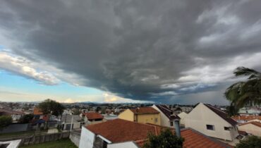 chuva tempo nublado curitiba