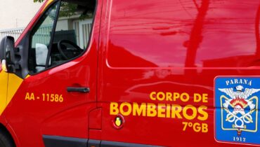 Imagem mostra uma viatura do Corpo de Bombeiros do Paraná