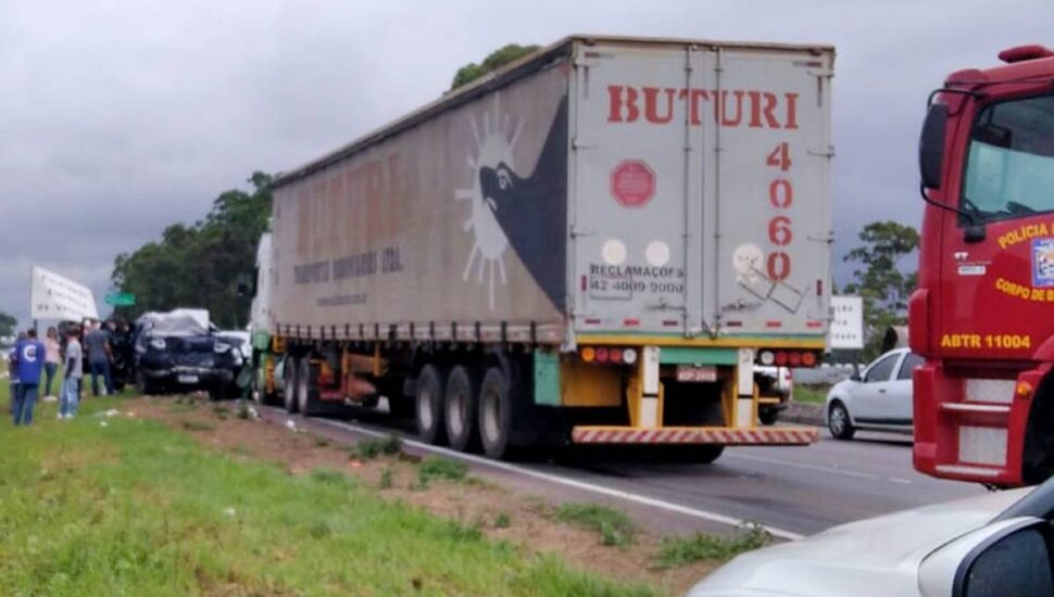 Imagem mostra o acidente no Contorno Sul em Curitiba