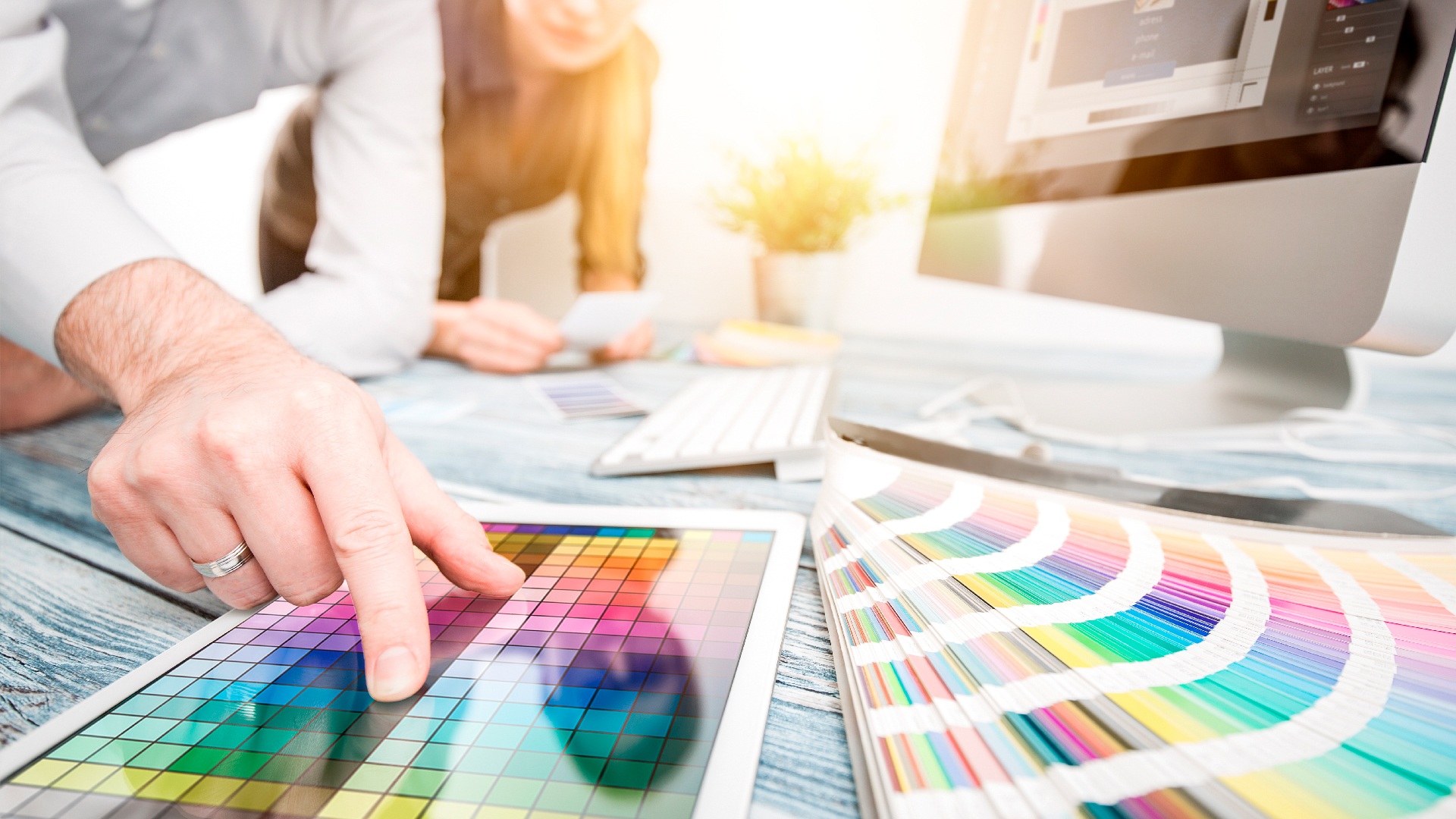 O CMYK e RGB são padrões de cores que servem para diferentes propósitos. Entenda a diferença entre eles.