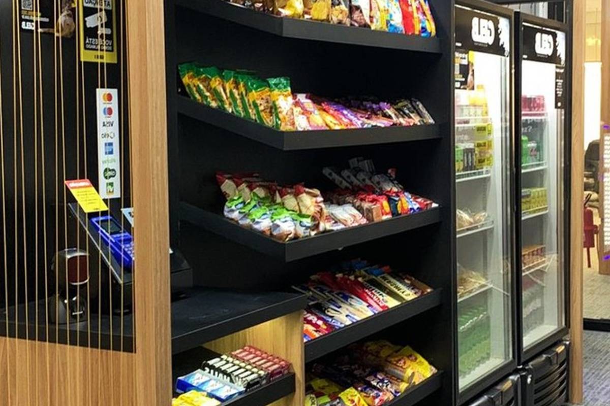 minimercado com opções de produtos a venda em condominios