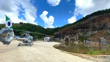 Helicóptero faz resgate na Lagoa Azul