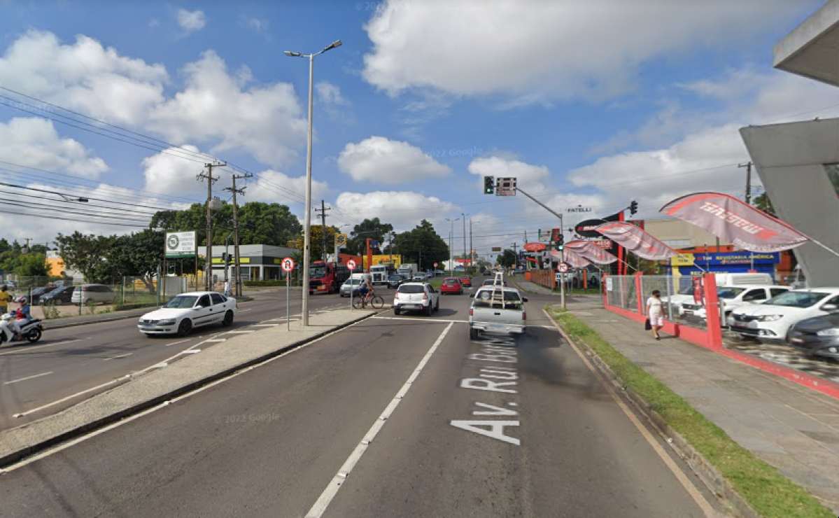 Avenida Rui Barbosa, em São José dos Pinhais, passa a ter novo radar.