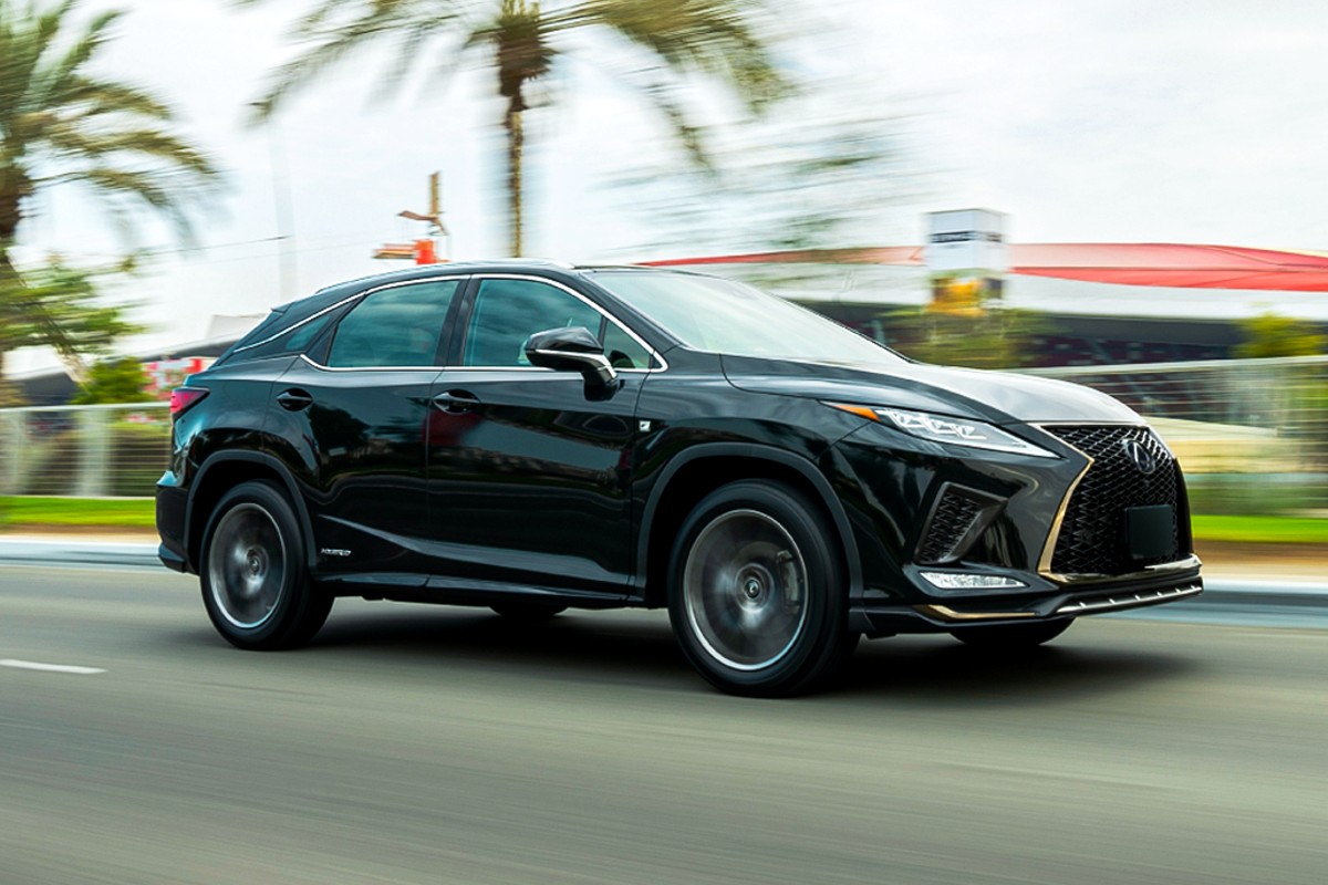 Carro SUV de luxo Lexus RX