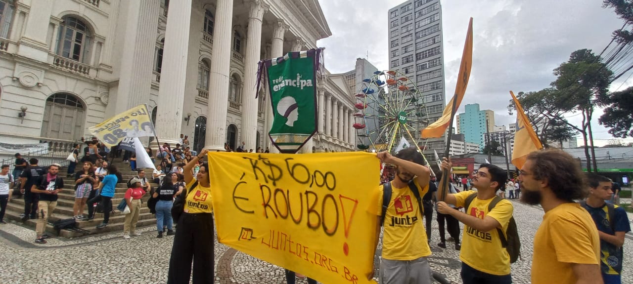 manifestacao santos andrade onibus