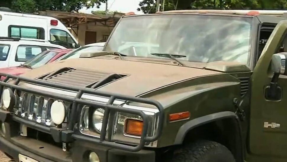 Hummer será leiloado no Paraná.