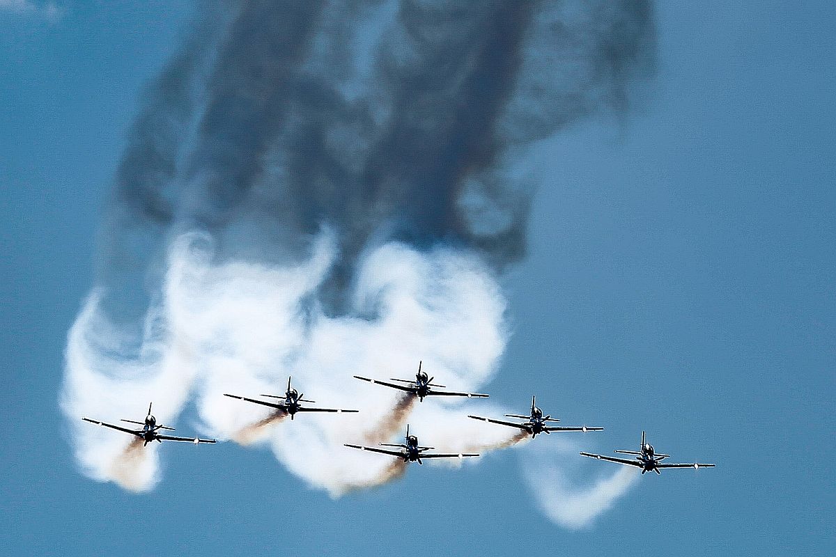 Esquadrilha da fumaça em pinhais do dia 19/03/2023