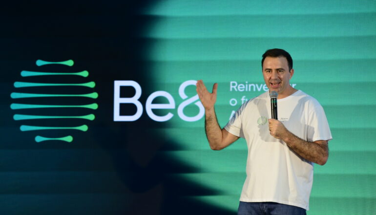 Presidente da Be8, Erasmo Carlos Battistella, anuncia a nova marca da companhia | Foto: Divulgação