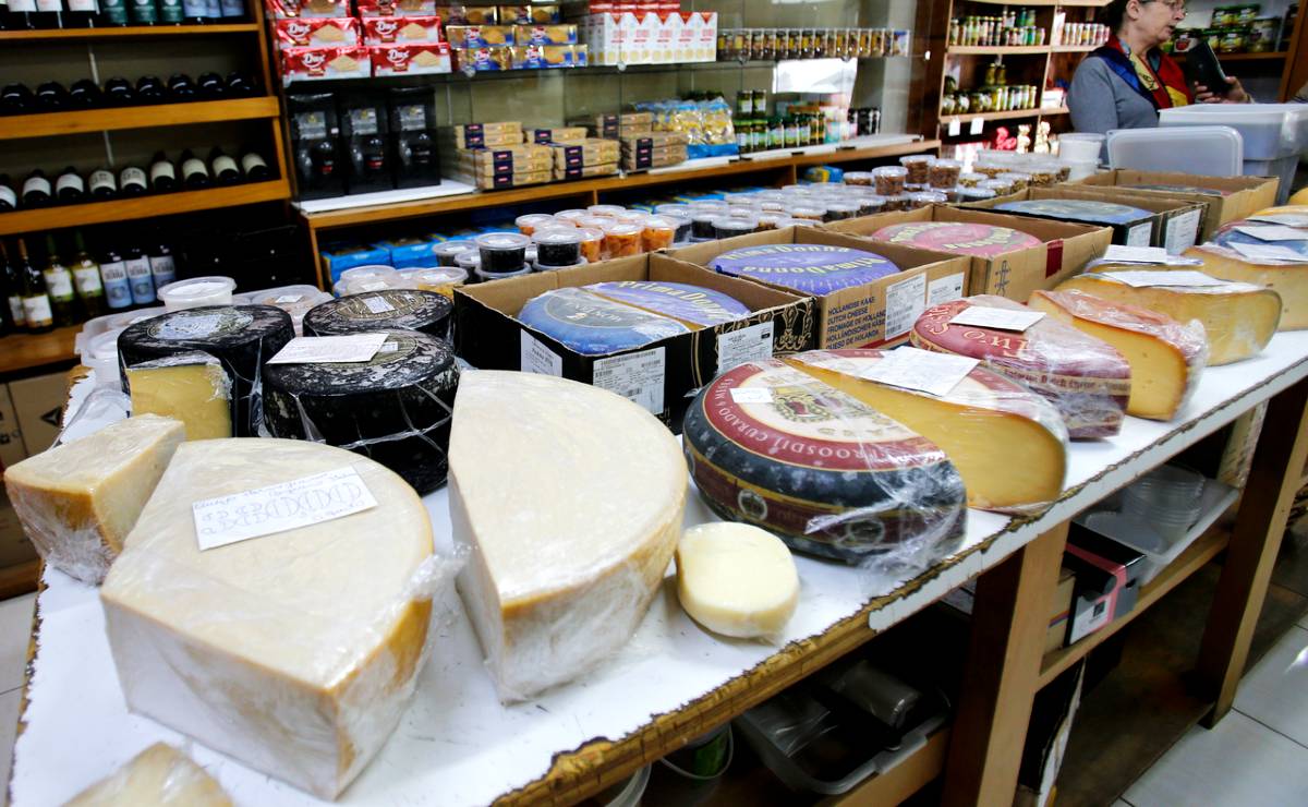 Armazem especializado em queijos em Curitiba