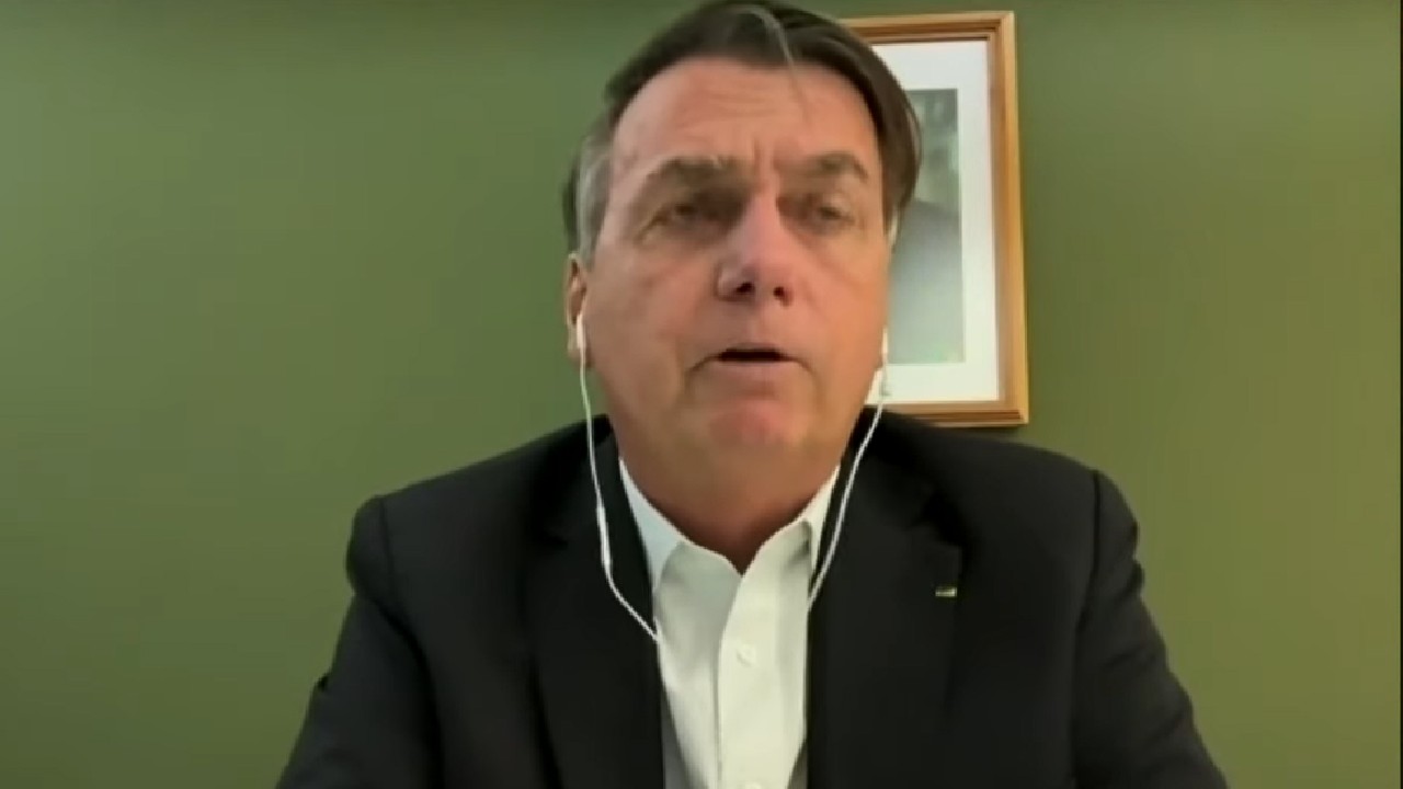 bolsonaro carteira vacinacao