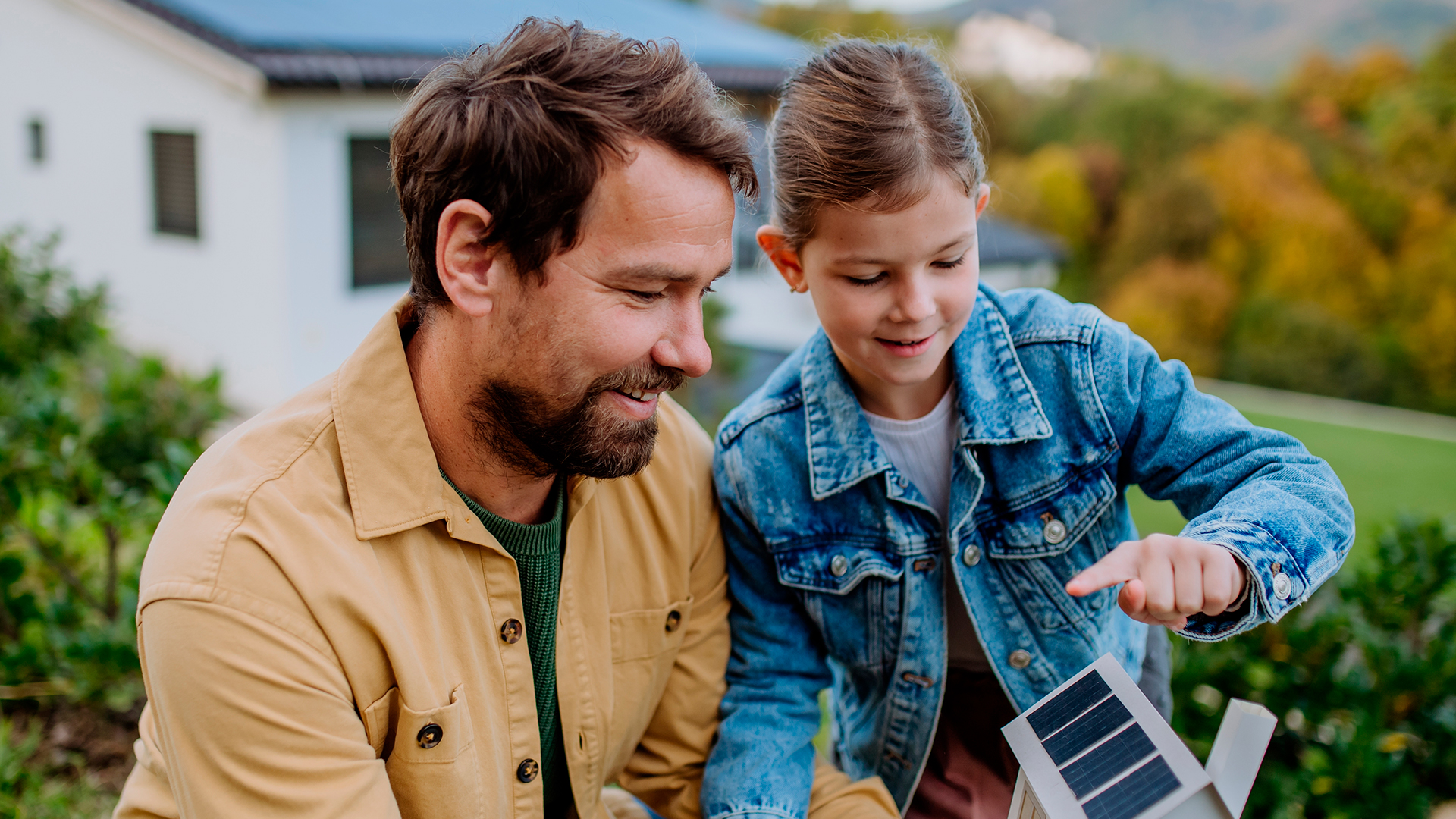 Custos com energia elétrica são uma das principais fontes de gastos de uma família | Foto: Shutterstock