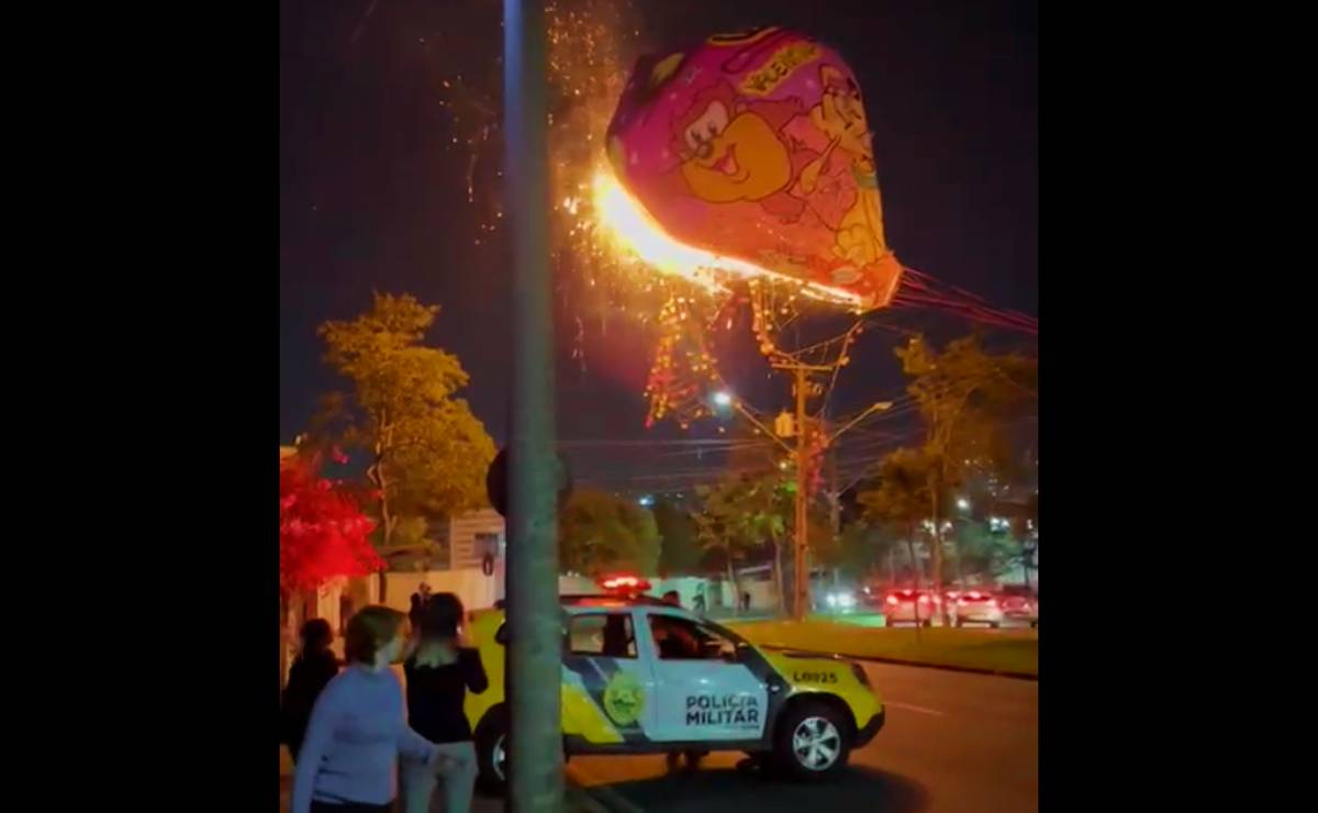 Balão cai em Curitiba e pega fogo