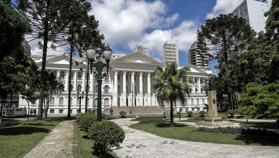 Prédio histórico da UFPR, em Curitiba