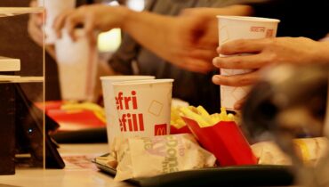 mcdonalds cabral cozinha aberta