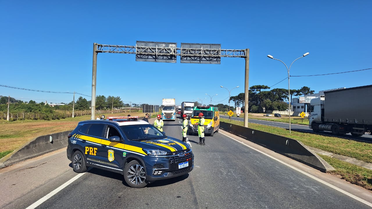 escolta carga excedente