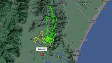 Buscas por avião desaparecido no PR
