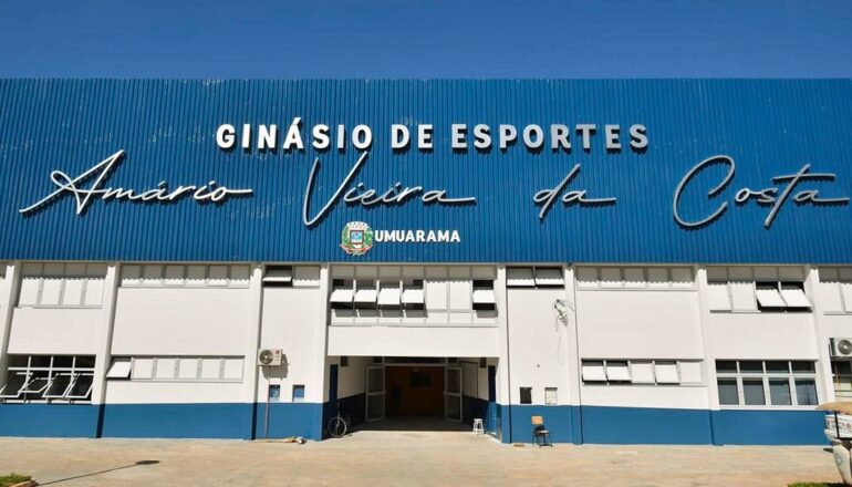 fachada do ginásio onde serão veladas as vítimas do desastre aéreo no Paraná.