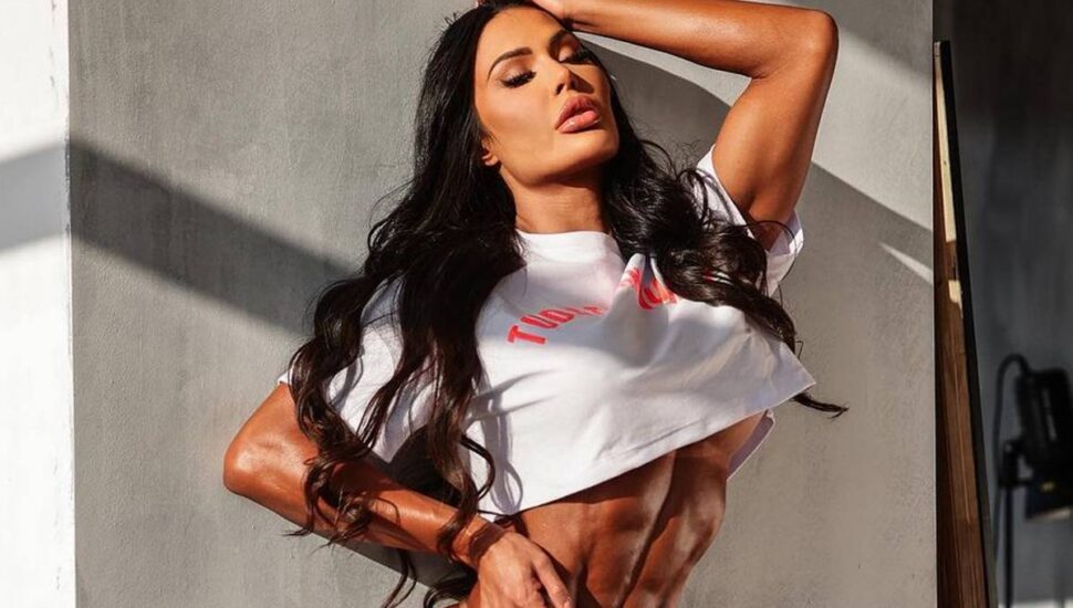 Imagem mostra a fisiculturista Gracyanne Barbosa