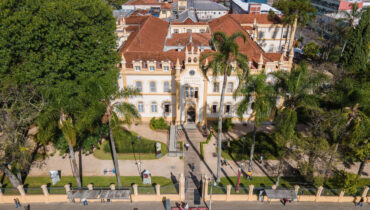 Conheça a Central de Orçamentos da Santa Casa de Curitiba