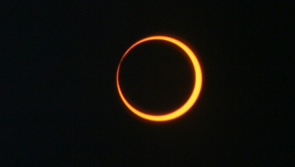 Eclipse solar de outubro em Curitiba saiba como observar