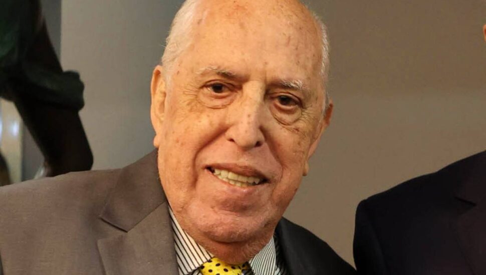 Imagem mostra o jornalista e empresário Odone Fontes Martins