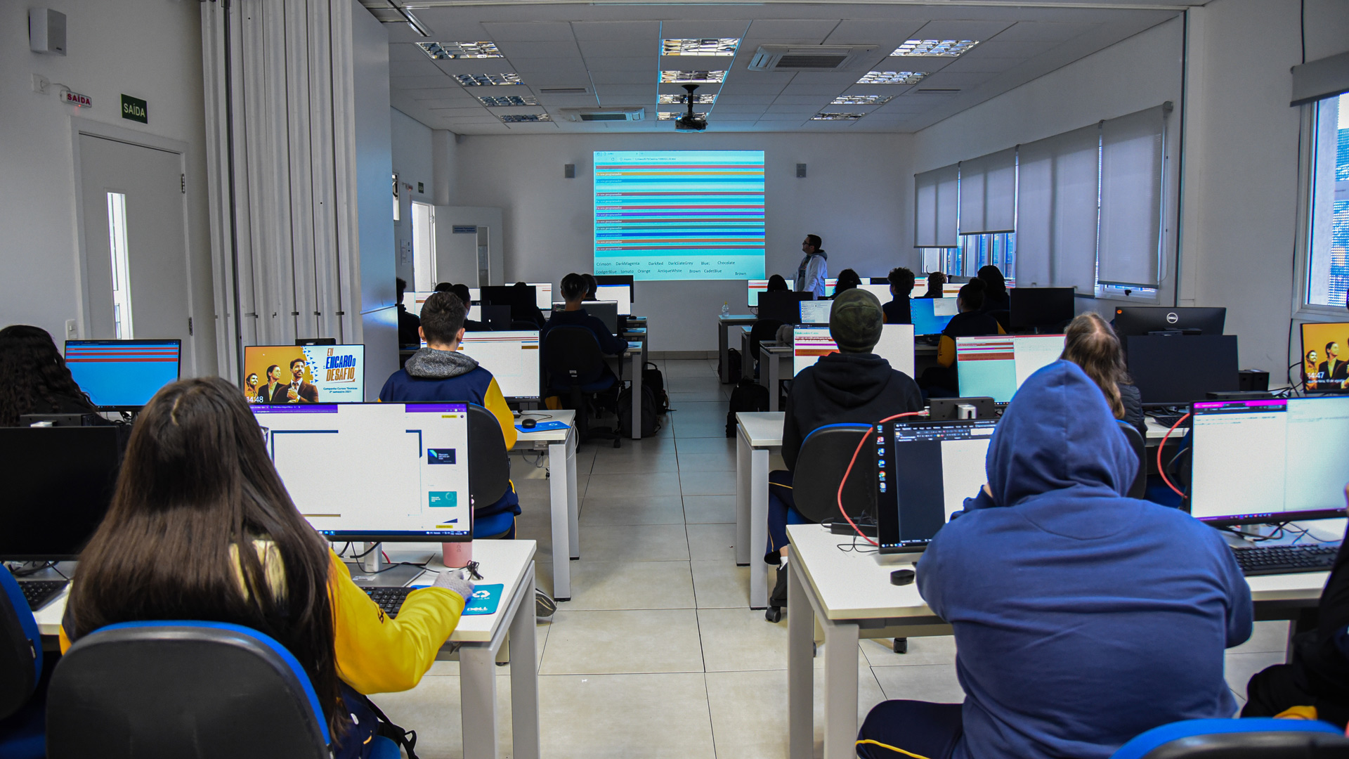 O Ensino Médio Integrado ao Técnico Sesc Senac PR possibilita que o aluno tenha uma formação formal de forma paralela à formação técnica – Foto: Bruno Tadashi/Senac PR