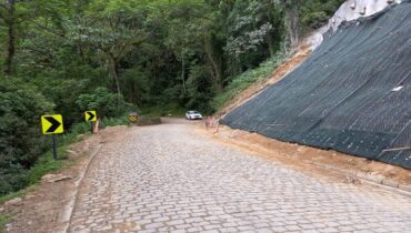 Estrada que liga Curitiba ao Litoral é totalmente liberada para o tráfego