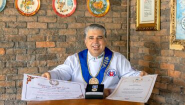Chef curitibano Délio Canabrava recebe prêmio internacional