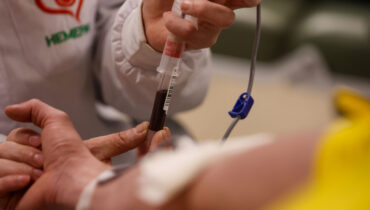 Doação de sangue despenca e Hemepar faz apelo para doadores tipos O+ e O-