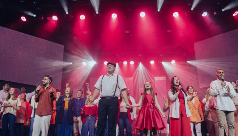 espetaculo musical luz do mundo em curitiba