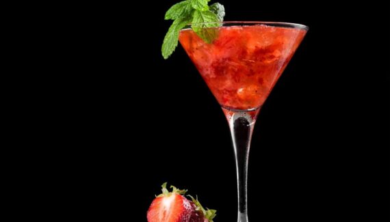 Cinco receitas de bebidas refrescantes para o Natal: de martíni a moscow mule