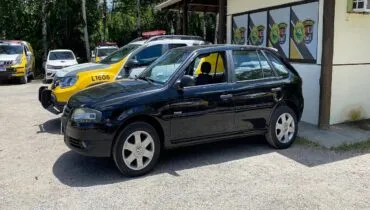 Homem mata mulher a facadas na RMC, foge para o litoral e é preso logo após o crime