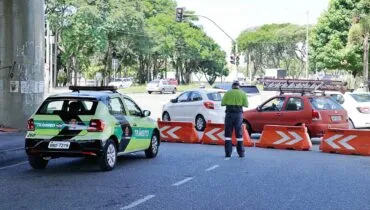 Avenida importantíssima de Curitiba vai ficar cinco dias bloqueada!