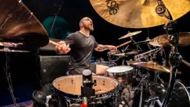 Menos de um mês antes de tocar em Curitiba, Sepultura perde baterista Eloy Casagrande