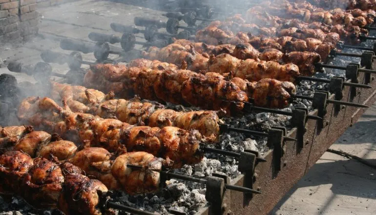 Festival de Churrasco terá três dias de carne assada, música e diversão na Fazenda