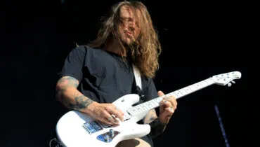 Jovem morre após descarga elétrica em festival de música que já passou por Curitiba