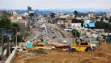 Megaobra de novo viaduto na BR-376 na Grande Curitiba chega a 72,7% de execução