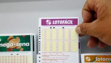 Lotofácil 3057 sorteia R$ 4 milhões nesta terça-feira (19); veja resultado
