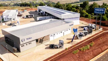 Volvo inaugura concessionária de caminhões com requisitos LEED