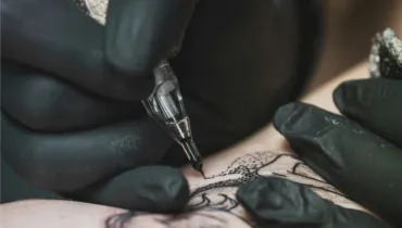 O que significa sonhar com tatuagem?