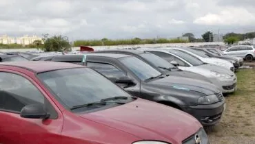 Detran vai leiloar em Curitiba 98 veículos para circulação