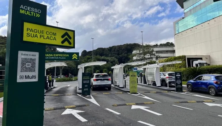 Shopping de Curitiba elimina cancelas e muda pagamento de estacionamento