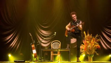 Nando Reis se apresenta no Guaíra, em Curitiba, com show 