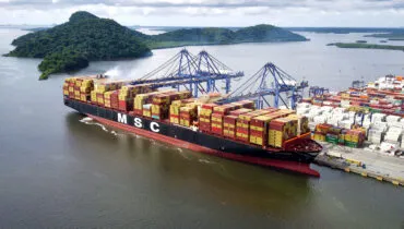 Paraná recebe mega navio, o maior da história do Porto de Paranaguá em capacidade