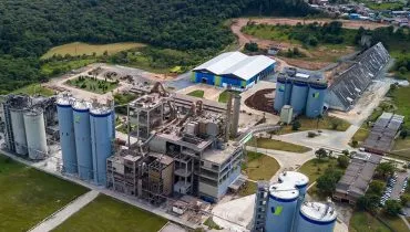 Gigante do cimento inaugura nova fábrica na Grande Curitiba com investimento milionário